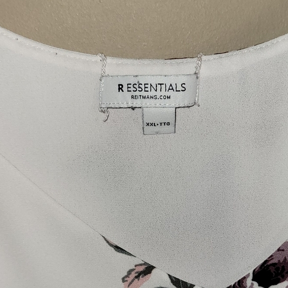 R essentials XXL floral white rose printed blouse tank flowy relaxed fit - Picture 4 of 5